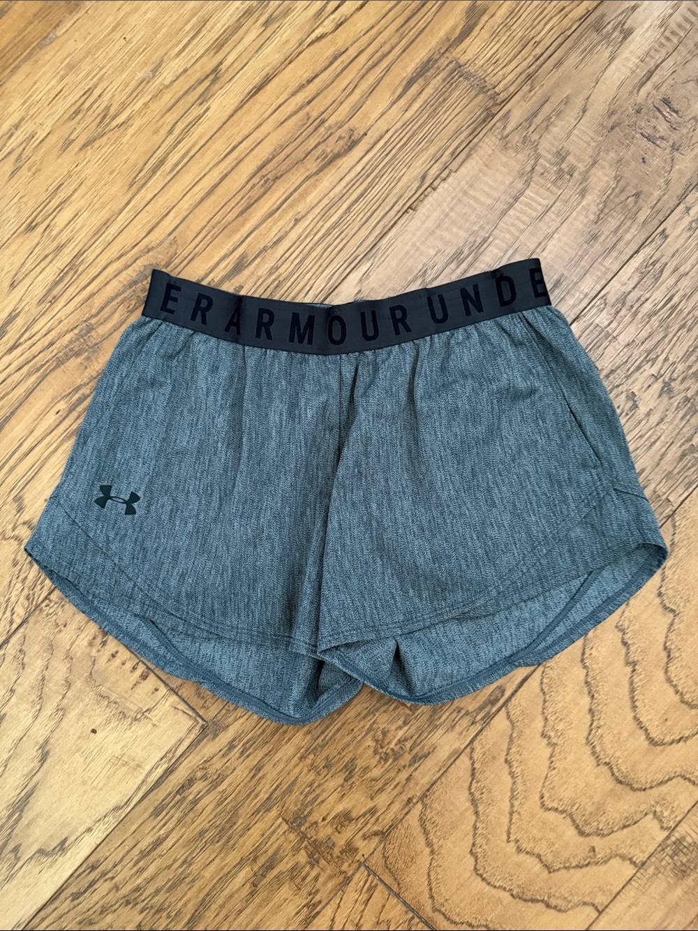 Under Armour Women's Gray Shorts with pockets